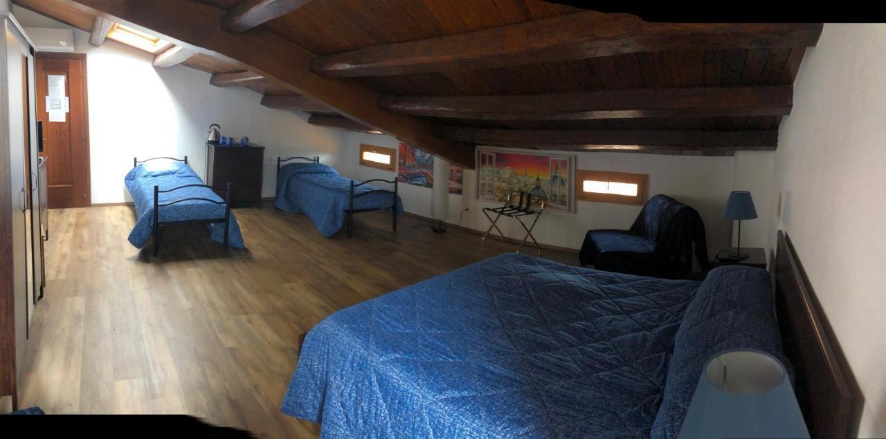 Bb Il Re Alla Reginella Guest House Rome Buitenkant foto